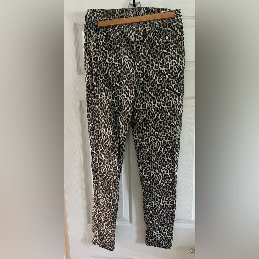 AMERICAN EAGLE CURVY SUPER HIGH RISE JEGGING